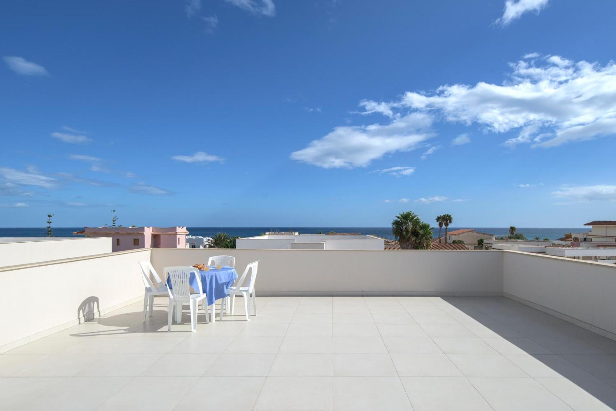 Dolcevitasuites - Modern 3 Bdr Villa In S. Lorenzo Reitani Kültér fotó