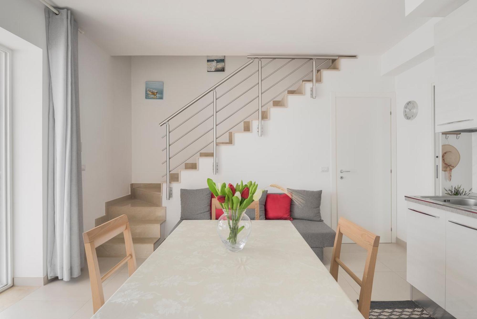 Dolcevitasuites - Modern 3 Bdr Villa In S. Lorenzo Reitani Kültér fotó